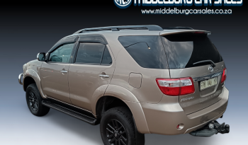 2011 Toyota Fortuner 3.0D-4D 4×4 full