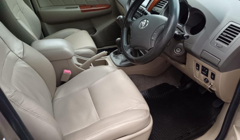 2011 Toyota Fortuner 3.0D-4D 4×4 full