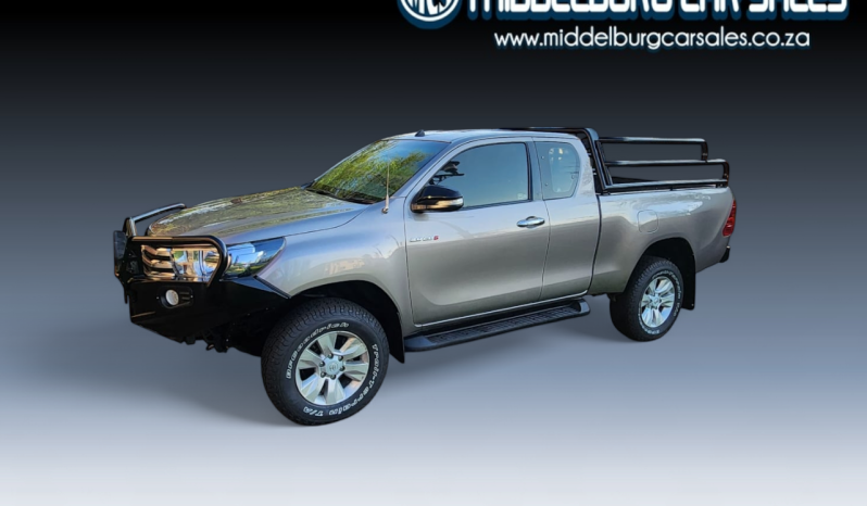 2017 Toyota Hilux 2.8GD-6 Xtra cab 4×4 Raider