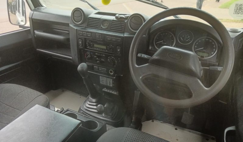 2009 Land Rover Defender 110 TD Station Wagon full