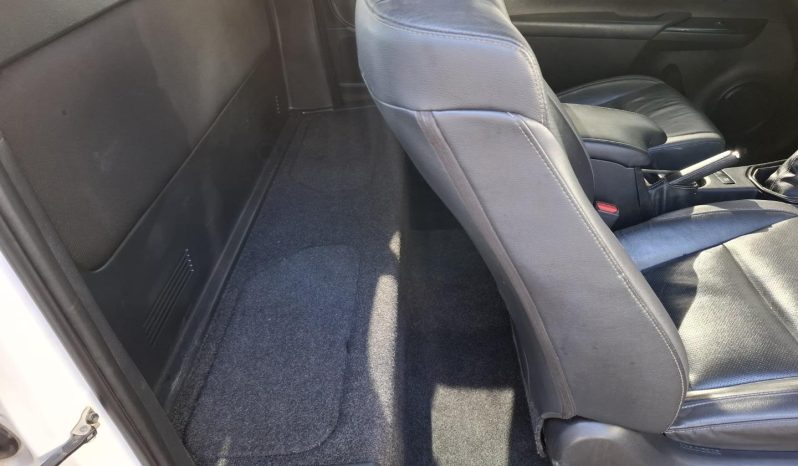 2021 Toyota Hilux 2.8GD-6 Xtra Cab 4×4 Legend full
