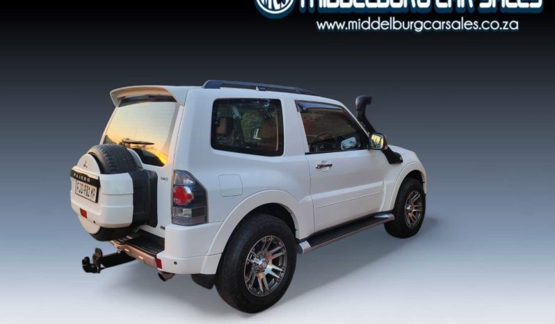 2010 Mitsubishi Pajero 3-Door 3.2DI-D GLS full