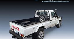 2015 Toyota Land Cruiser 79 4.5D-4D LX V8