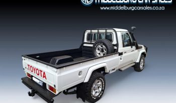 2015 Toyota Land Cruiser 79 4.5D-4D LX V8 full