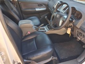 2013 Toyota Hilux 2.5D-4D Double Cab 4×4 SRX