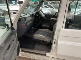 2013 Toyota Land Cruiser 79 4.5D-4D LX V8 Double Cab