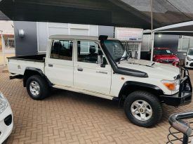 2013 Toyota Land Cruiser 79 4.5D-4D LX V8 Double Cab