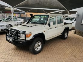 2013 Toyota Land Cruiser 79 4.5D-4D LX V8 Double Cab
