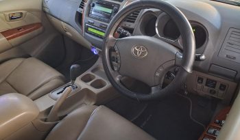 2011 Toyota Fortuner 3.0D-4D Auto full