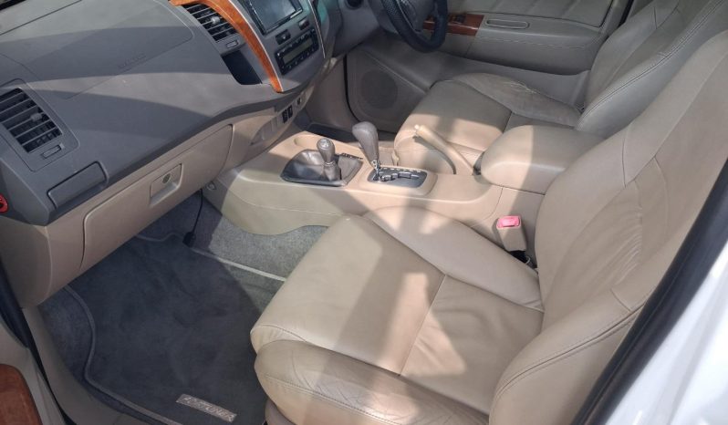 2011 Toyota Fortuner 3.0D-4D 4×4 auto full