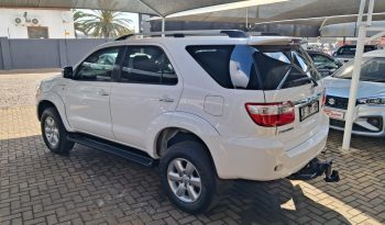 2011 Toyota Fortuner 3.0D-4D 4×4 auto full
