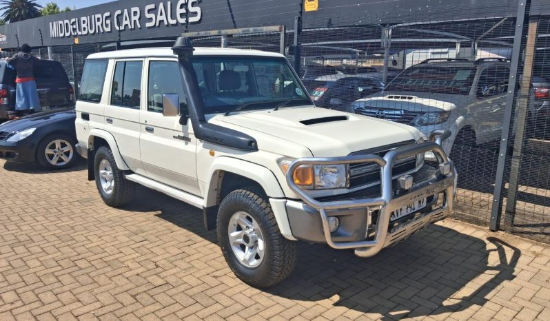 2015 Toyota Land Cruiser 76 4.5D-4D LX V8 Station Wagon