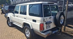 2015 Toyota Land Cruiser 76 4.5D-4D LX V8 Station Wagon