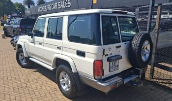 2015 Toyota Land Cruiser 76 4.5D-4D LX V8 Station Wagon full