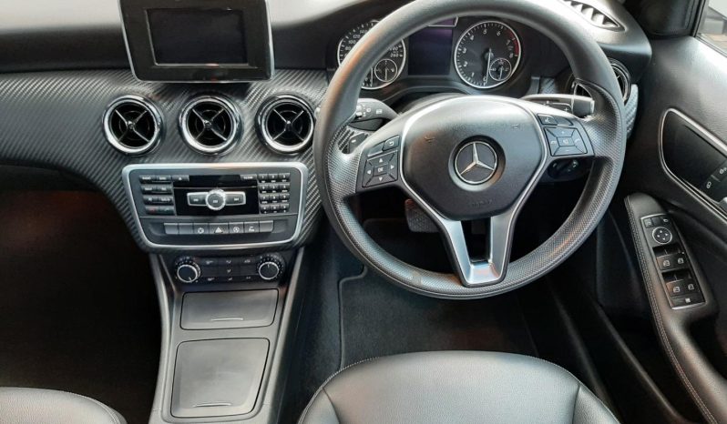 2015 Mercedes-Benz GLA GLA200 Auto full