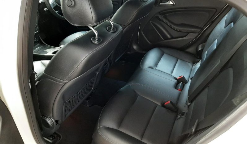 2015 Mercedes-Benz GLA GLA200 Auto full