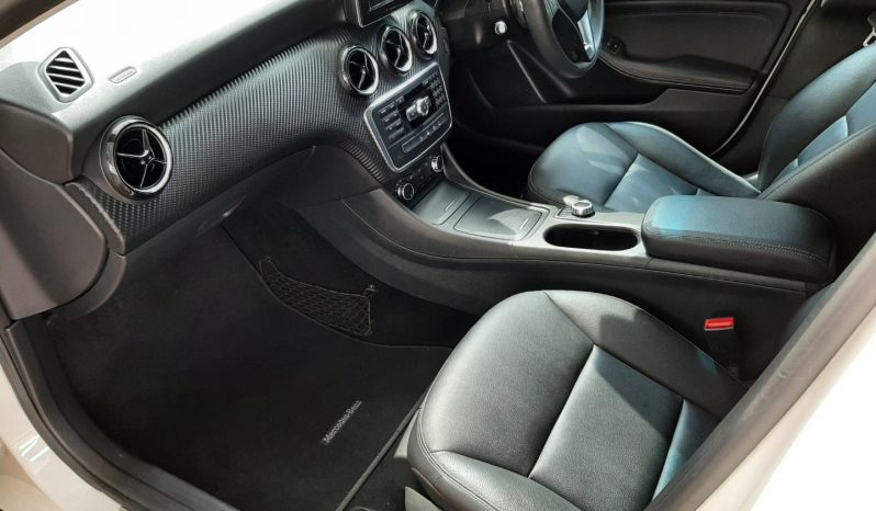 2015 Mercedes-Benz GLA GLA200 Auto full