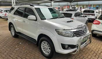 2013 Toyota Fortuner 3.0D-4D Auto full