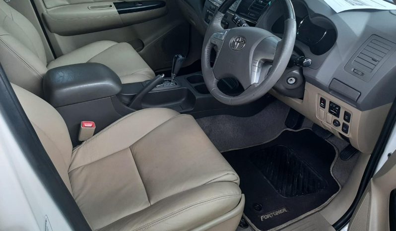 2013 Toyota Fortuner 3.0D-4D Auto full