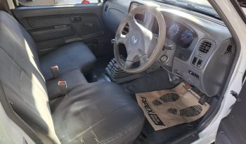2013 Nissan NP300 Hardbody 2.5TDi 4×4 full