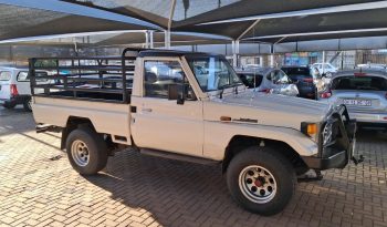 2004 Toyota Land Cruiser 70 4.2D full