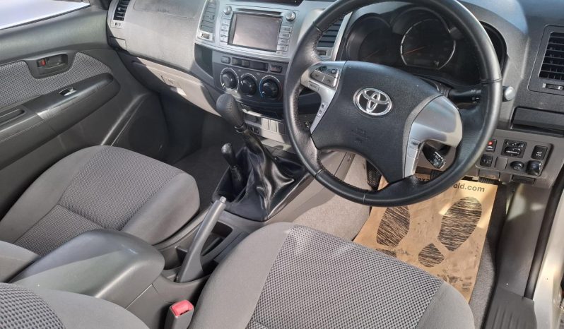 2015 Toyota Hilux 3.0D-4D Xtra Cab 4×4 Raider Legend 45