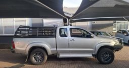 2015 Toyota Hilux 3.0D-4D Xtra Cab 4×4 Raider Legend 45