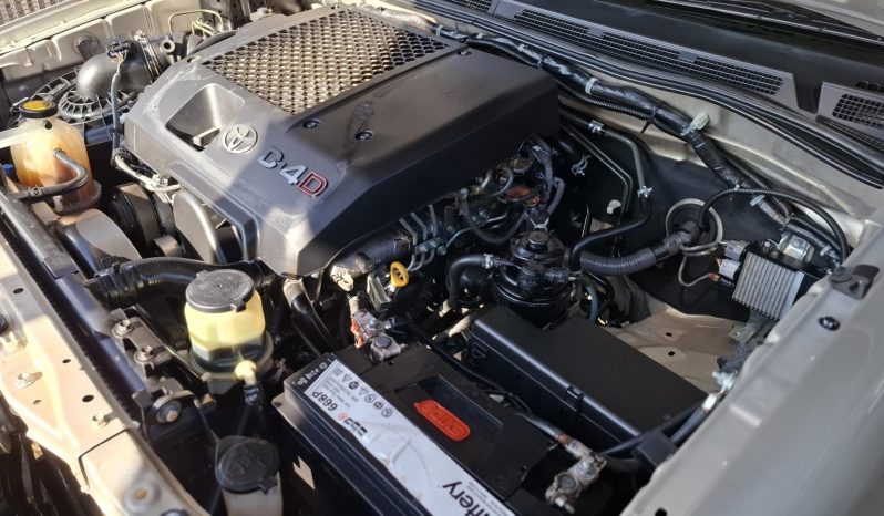 2012 Toyota Fortuner 3.0D-4D 4×4 auto full