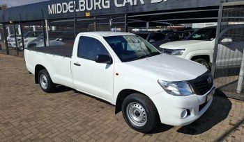 2015 Toyota Hilux 2.0 full