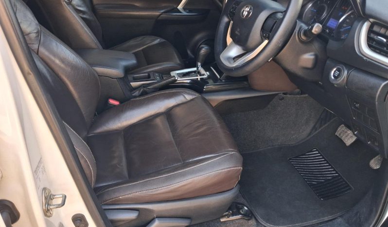 2017 Toyota Fortuner 2.4GD-6 Auto full