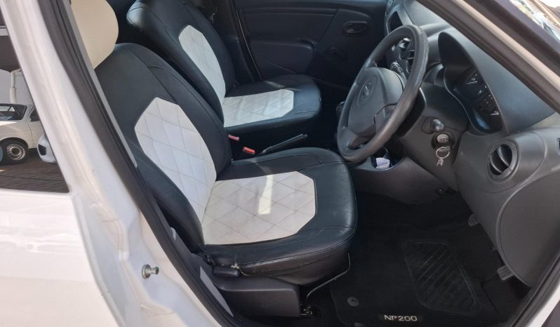 2015 Nissan NP200 1.6i (aircon) full