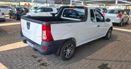 2015 Nissan NP200 1.6i (aircon)