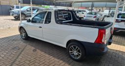 2015 Nissan NP200 1.6i (aircon)