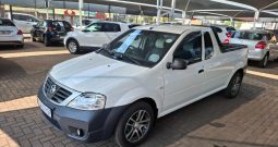 2015 Nissan NP200 1.6i (aircon)