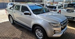 2022 Isuzu D-Max 3.0TD Double Cab LS 4×4 (Manual)