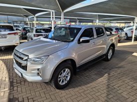 2022 Isuzu D-Max 3.0TD Double Cab LS 4×4 (Manual)