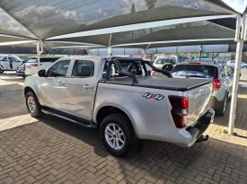 2022 Isuzu D-Max 3.0TD Double Cab LS 4×4 (Manual)