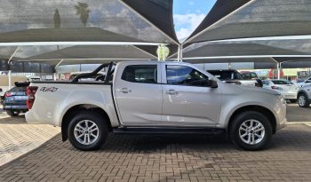2022 Isuzu D-Max 3.0TD Double Cab LS 4×4 (Manual) full