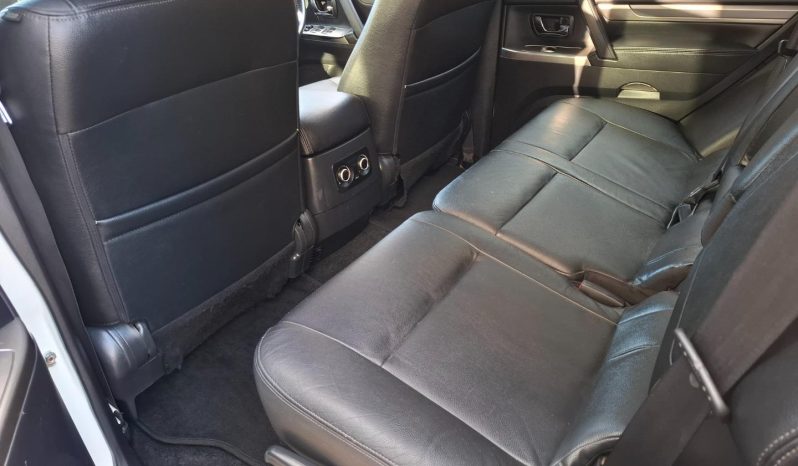 2015 Mitsubishi Pajero 5-Door 3.2DI-D GLS full