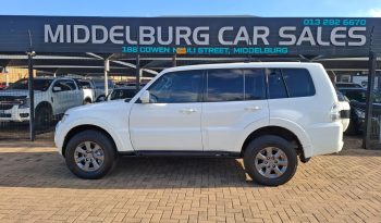 2015 Mitsubishi Pajero 5-Door 3.2DI-D GLS full