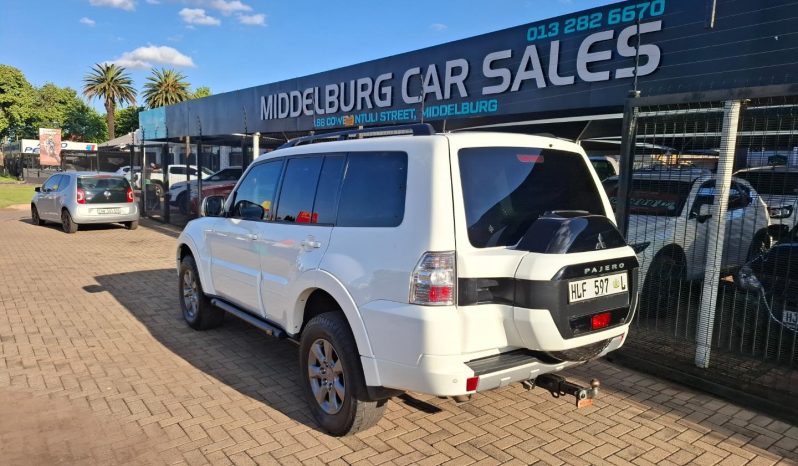 2015 Mitsubishi Pajero 5-Door 3.2DI-D GLS full